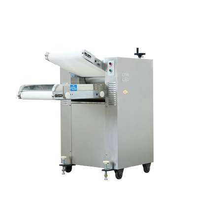 Extensively Used Electric Small Bread Dough Roller with Durable Conveyor Belt